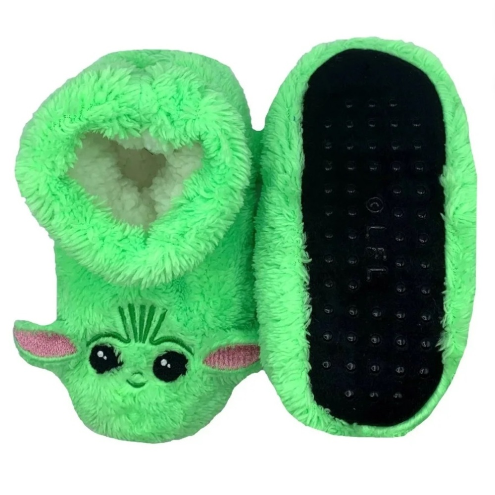 Star Wars The Mandalorian Women's Slipper Socks!